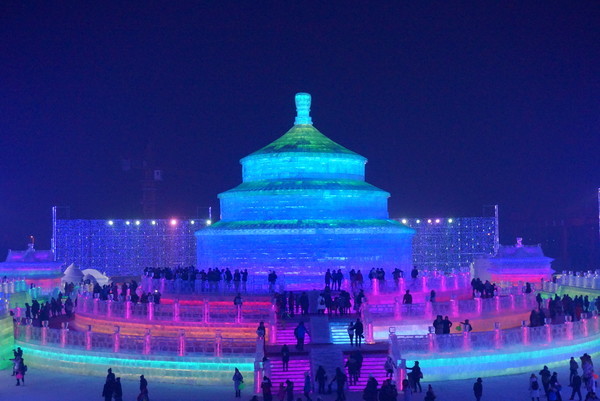 從哈爾濱出發(fā)去雪鄉(xiāng)旅游